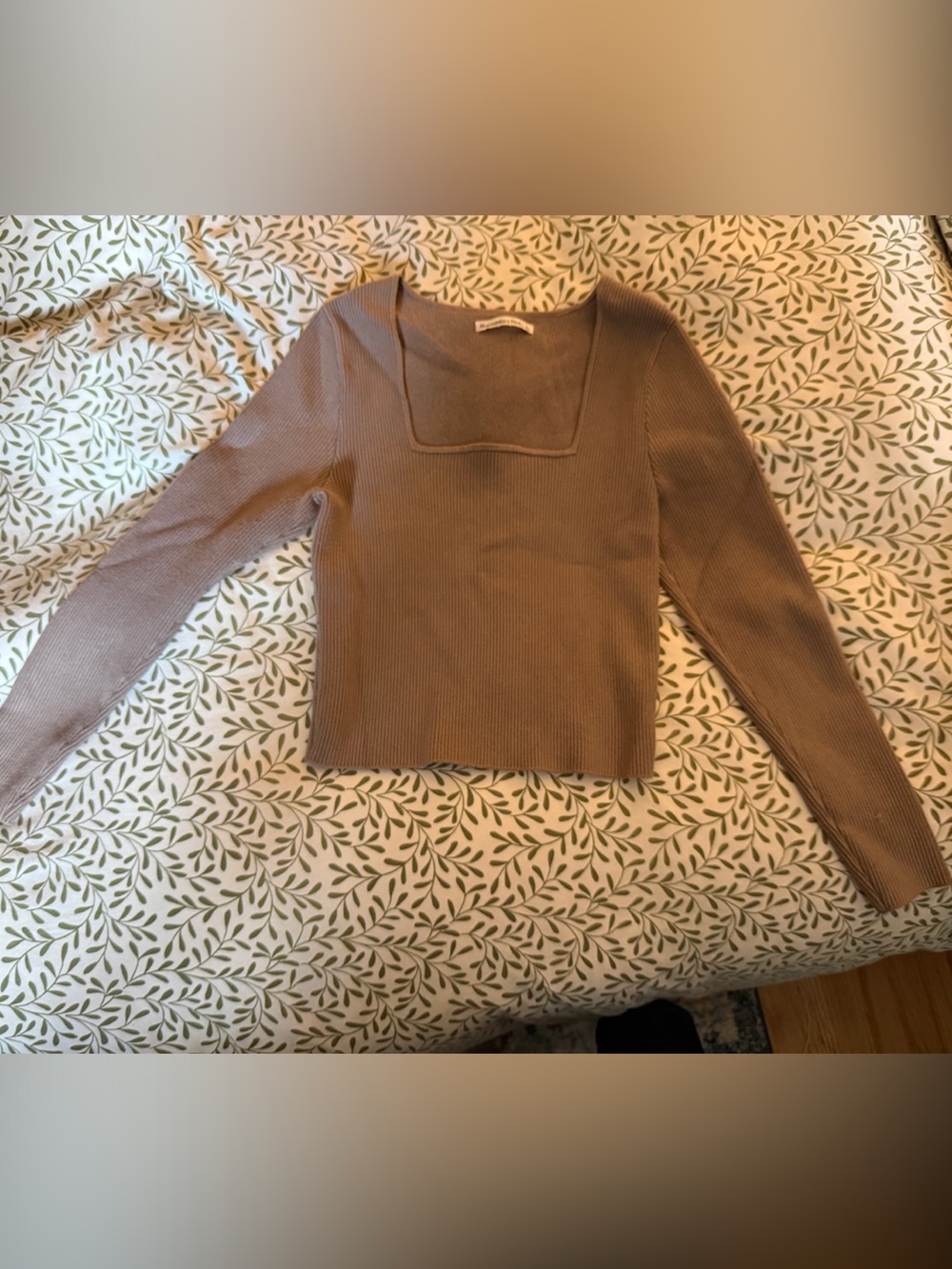 Abercrombie & Fitch Ribbed Long Sleeve Sweater in Taupe